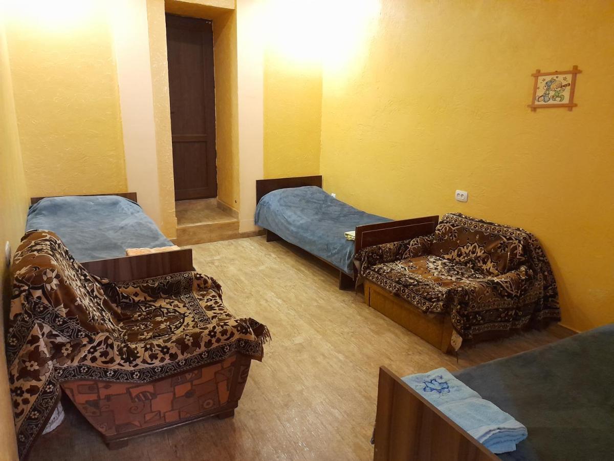 Guest House In Center Γιερεβάν Εξωτερικό φωτογραφία